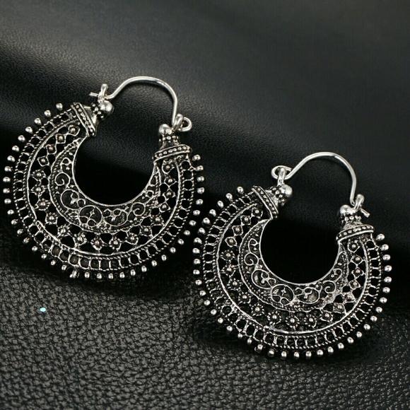 Jewelry - 💋RETRO BOHEME HALF MOON DANGLE EARRINGS!!!